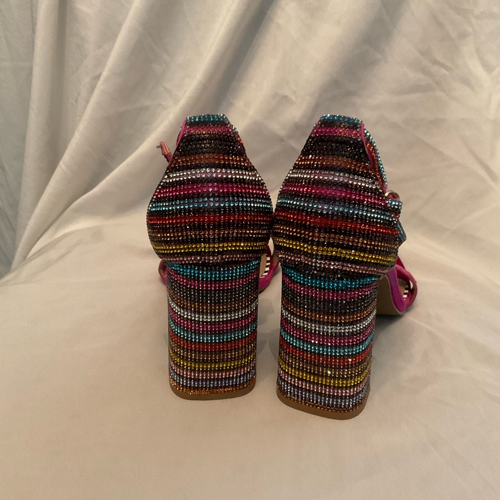 Betsty Johnson ladies shoe